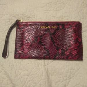 Michael Kors Jet Set Large Wristlet
